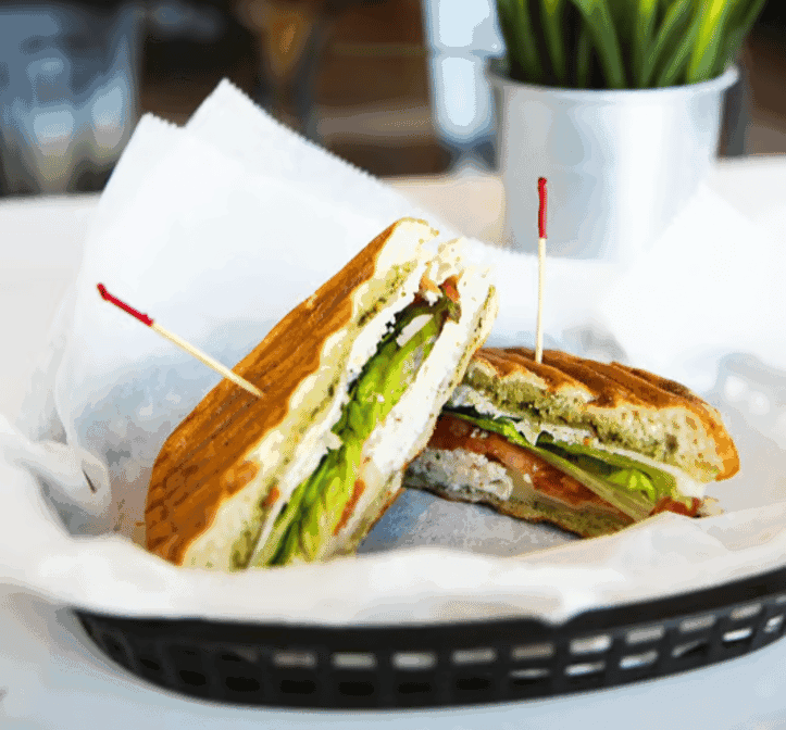 Ollie's Market & Deli by null