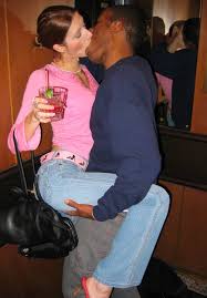 Interracial kissing jpg x Interracial kissing