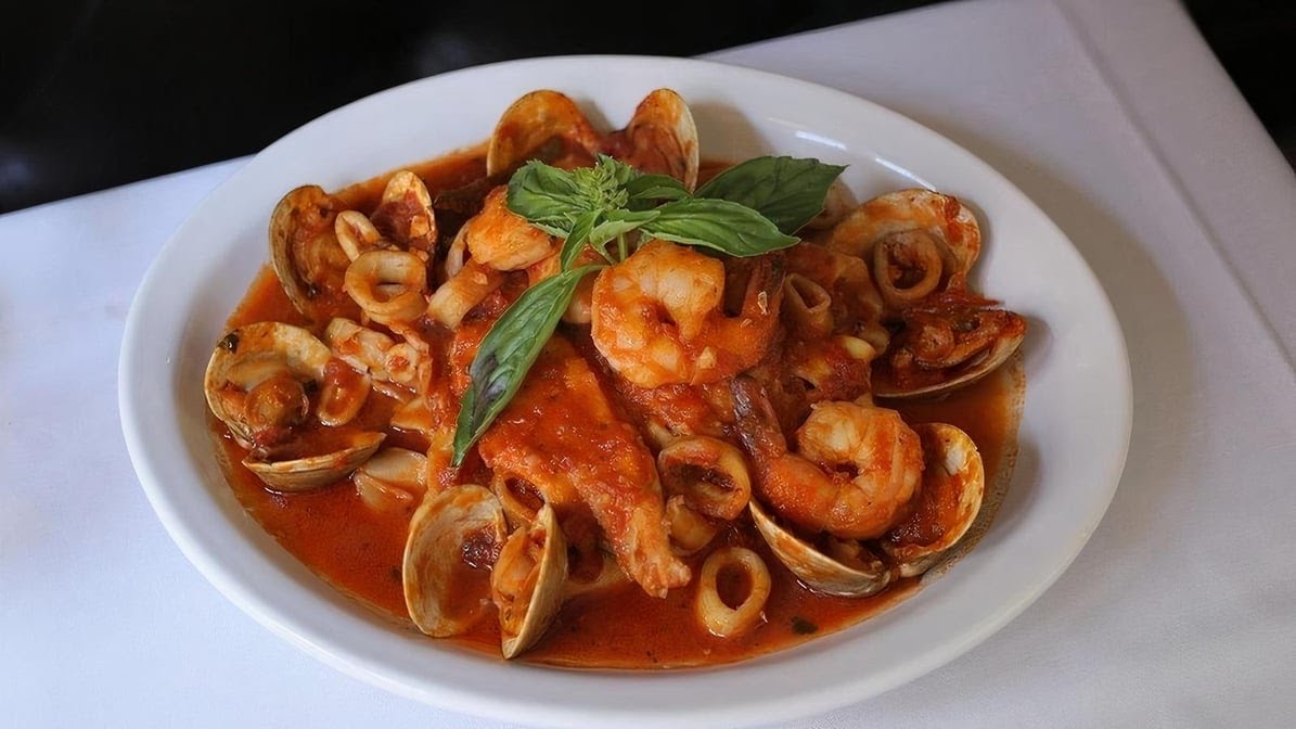 Lucia Ristorante by null