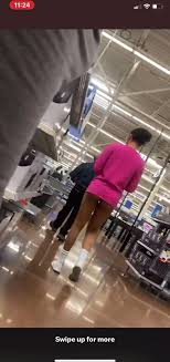 These ladies getting their booty out in walmart jpg x Sexy walmart