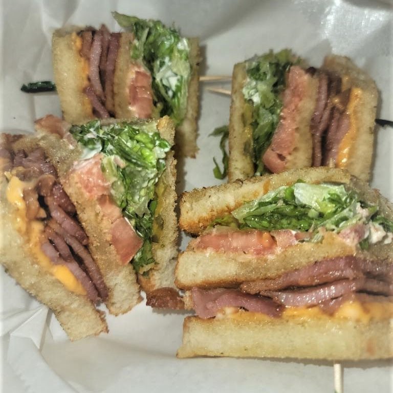 Allyanna's Olde Style Pizzeria by null