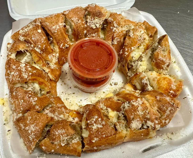 Fellinis Pizzeria by null