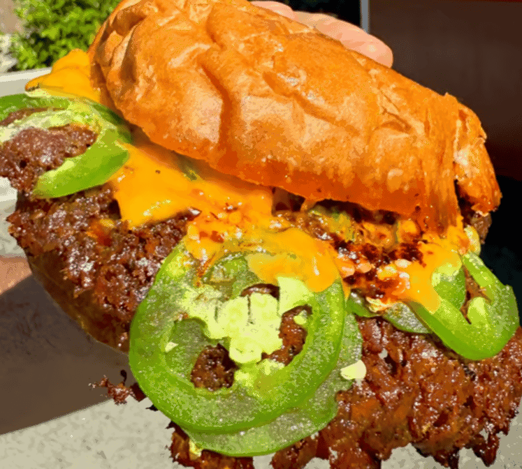 Lo's Burgers by null