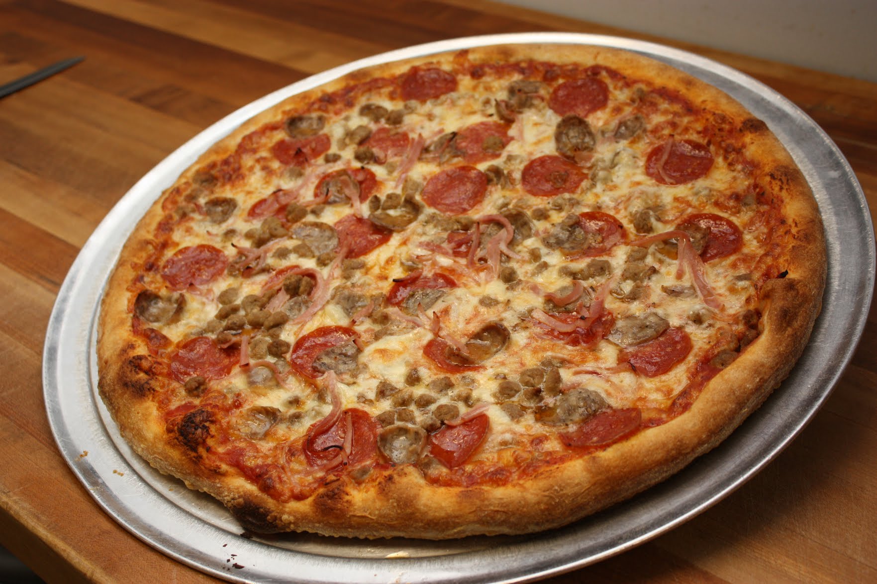 Mama's Pizza by null