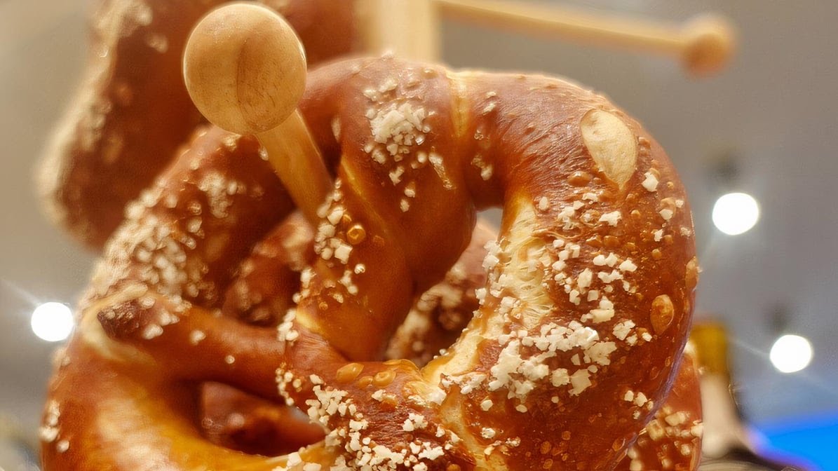 Mark's Off Madison by null