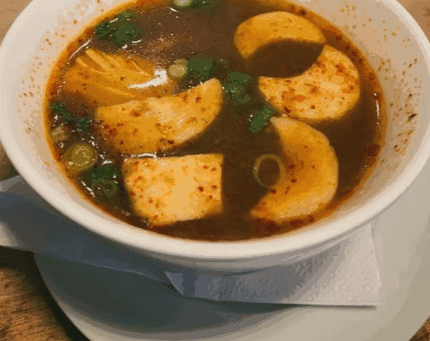 Chomp Chomp Thai kitchen by null