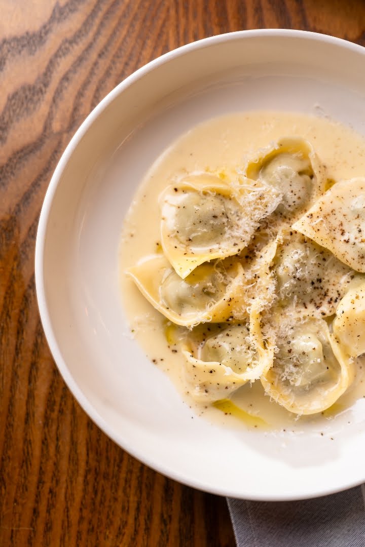 Thompson Italian by null