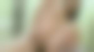 超熟女　還暦　おばあさん　M字開脚|熟女のお潮大噴射!!吸引バイブで大量潮吹き脱水注意｜画像 / 動画｜人妻のしみパン-旬香臭党