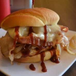 Mr Lu's Burgers & Seafood by null