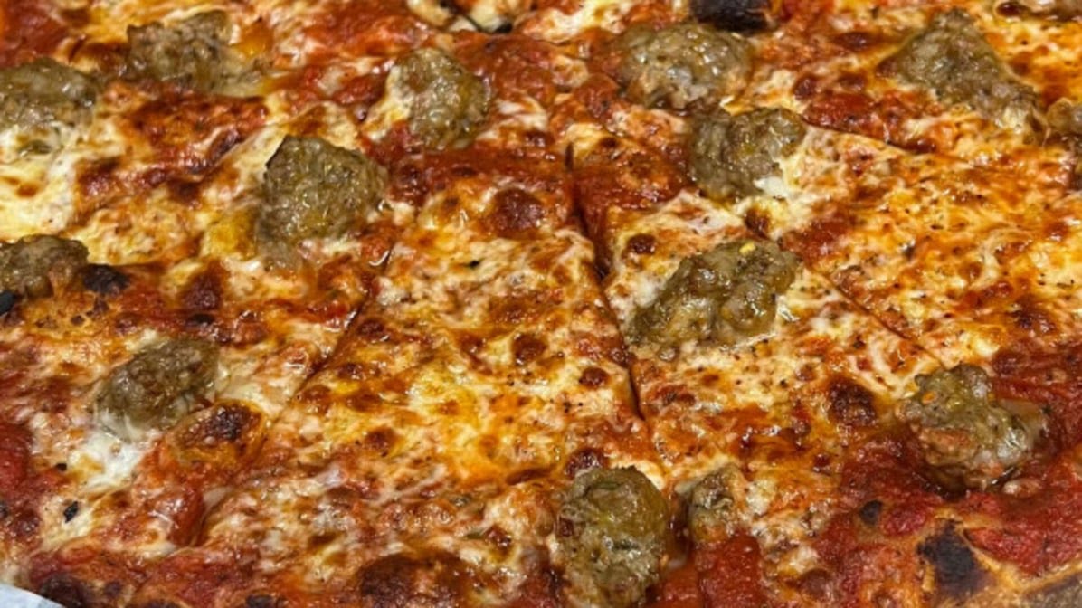 Ozzy's Apizza by null