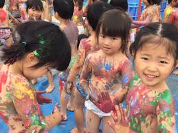 幼稚園　ボディーペイント|8月30日 ボディペイントを行いました。 | 社会福祉法人 進知会 双葉保育園