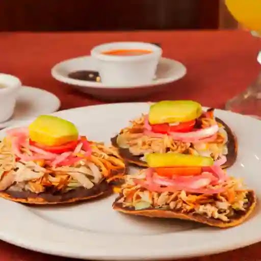 La Parroquia by null