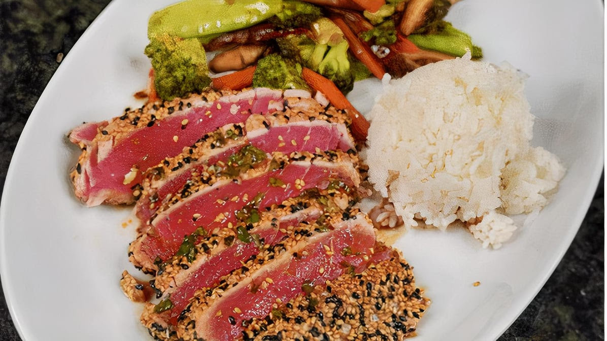 The Landing Grill & Sushi Bar by null