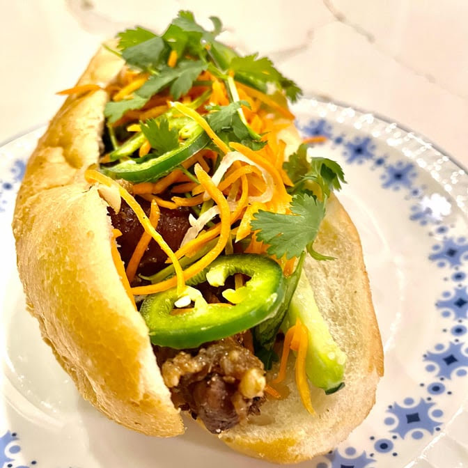 Rolls N Bowls by null