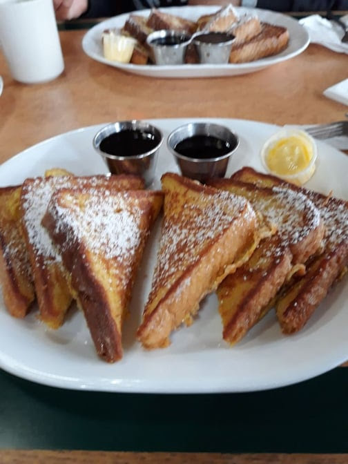 Señor G's & B by null