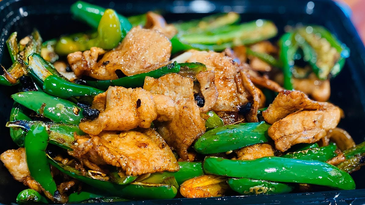 Spice Spirit Chinese Cuisine and Bar 麻辣诱惑 by null