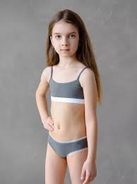 Дети в трусиках |Трусы с листьями для девочки / КотМарКот