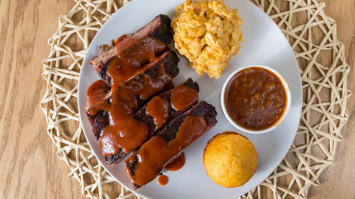 Bob's BBQ Pit by null