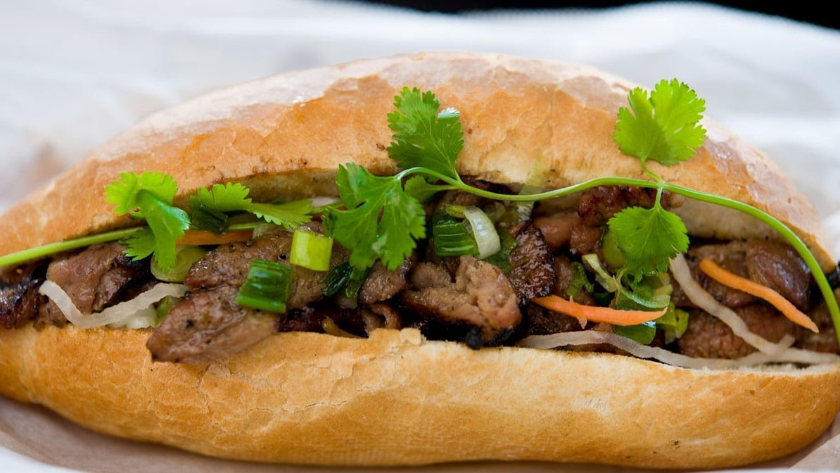 Pho Tan Vinh by null