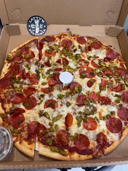 Lefty's Chicago Pizzeria by null