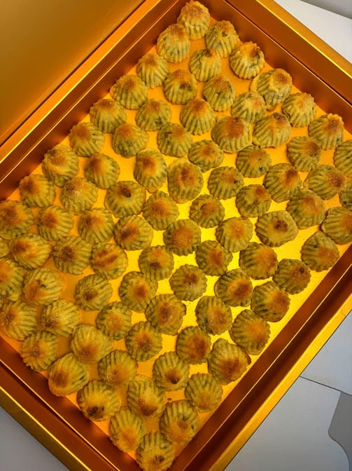 Lily Sweets by null