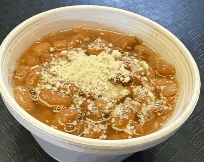 Momo's on 6th by null