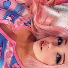 Onlyfans belle delphine louis theroux bathwater father estranged jpg x Belle delphine tits