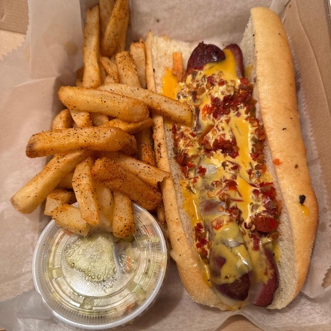 Deke's Bar-B-Que by null