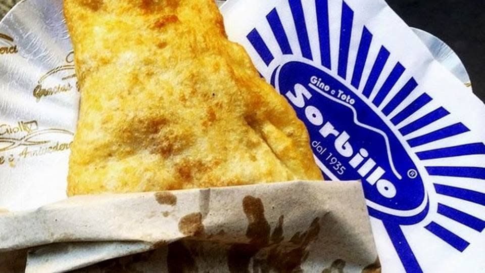 Antica Pizza Fritta da Zia Esterina Sorbillo by null