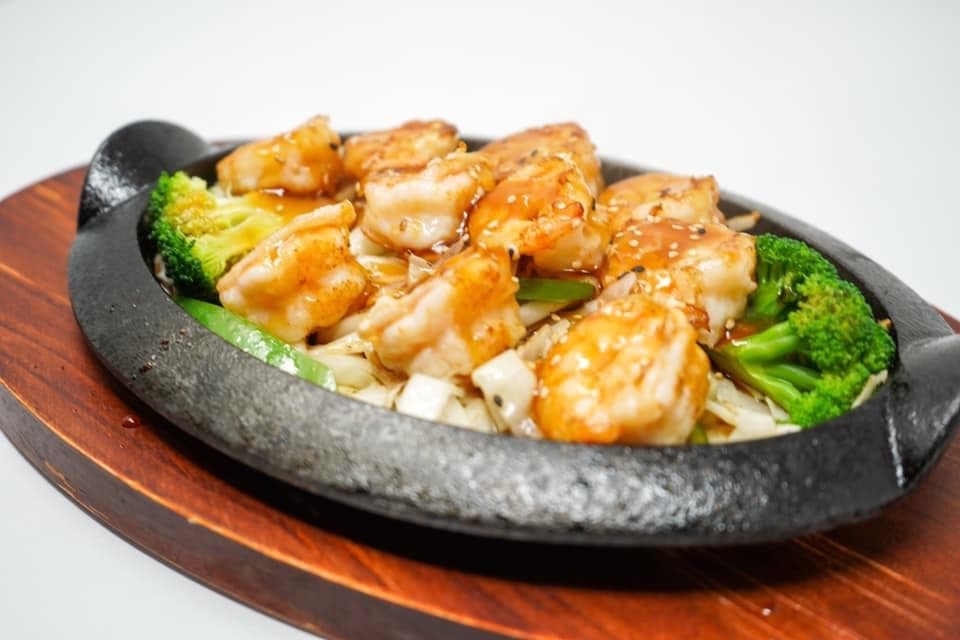 Megumi Japanese Ramen & Sushi Bar by null