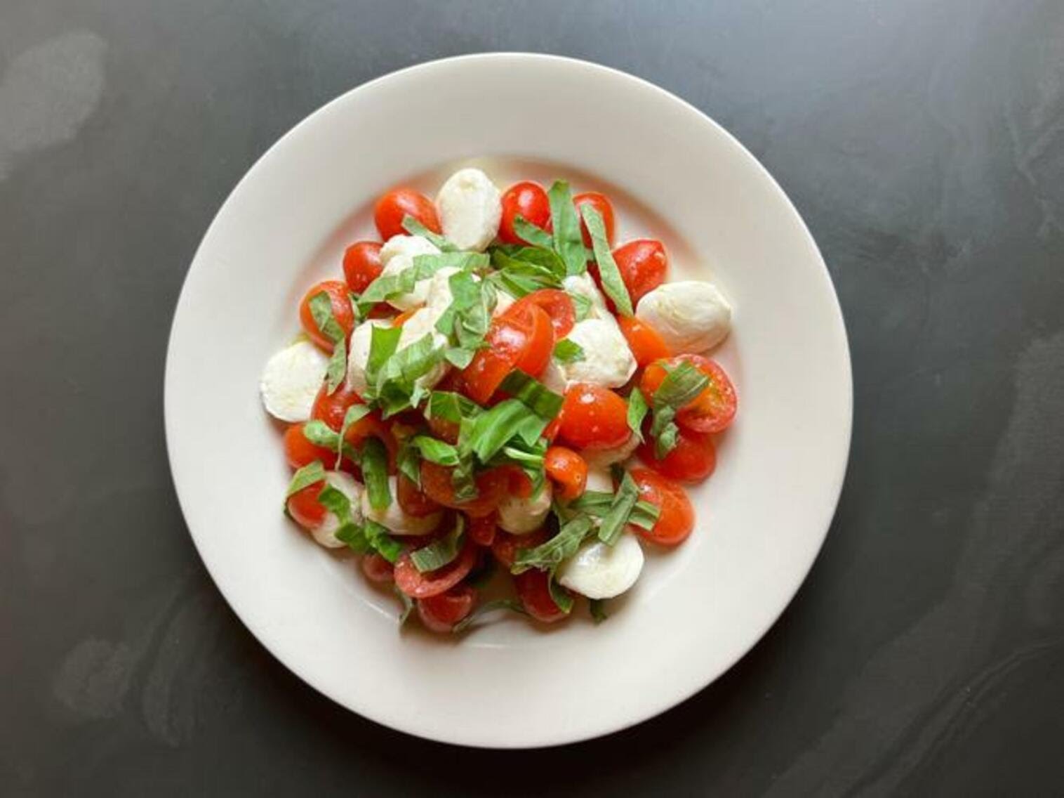 Vezzo NYC Thin Crust Pizza by null