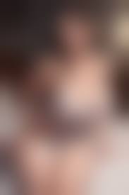 thicc milf|Thicc Milf wets her jeans due to husband being in the bathroom 2 - Omorashi  Doujins - Omorashi