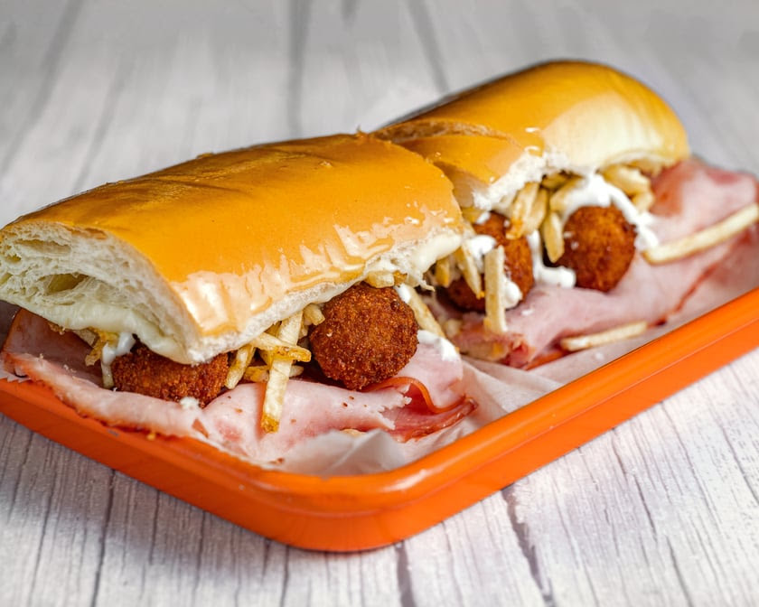 Sarussi Cafe Subs by null