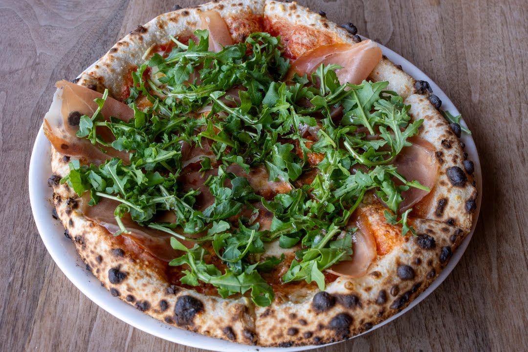 Benchmark Pizzeria by null