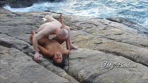 E yhggaaaa tqdeiwspir zxzc jpg x Naked and afraid sex