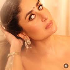 Some days i would feel super amazing and sexy kareena kapoor straight up on pregnancy jpg x Kareena kapoor xxx