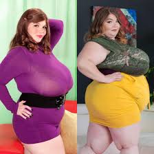 The amazing keyhole cleavage of lexxxi luxe huge tits redhead jpg x Bbw lexxxi luxe