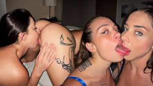 Brazilian lesbian girls kissing jpg x Brazilian lesbian kissing