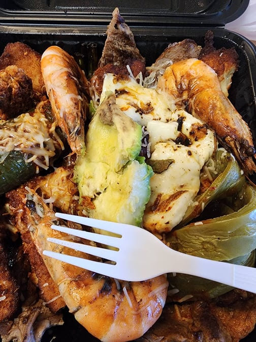 Sazón Latino & Catering by null