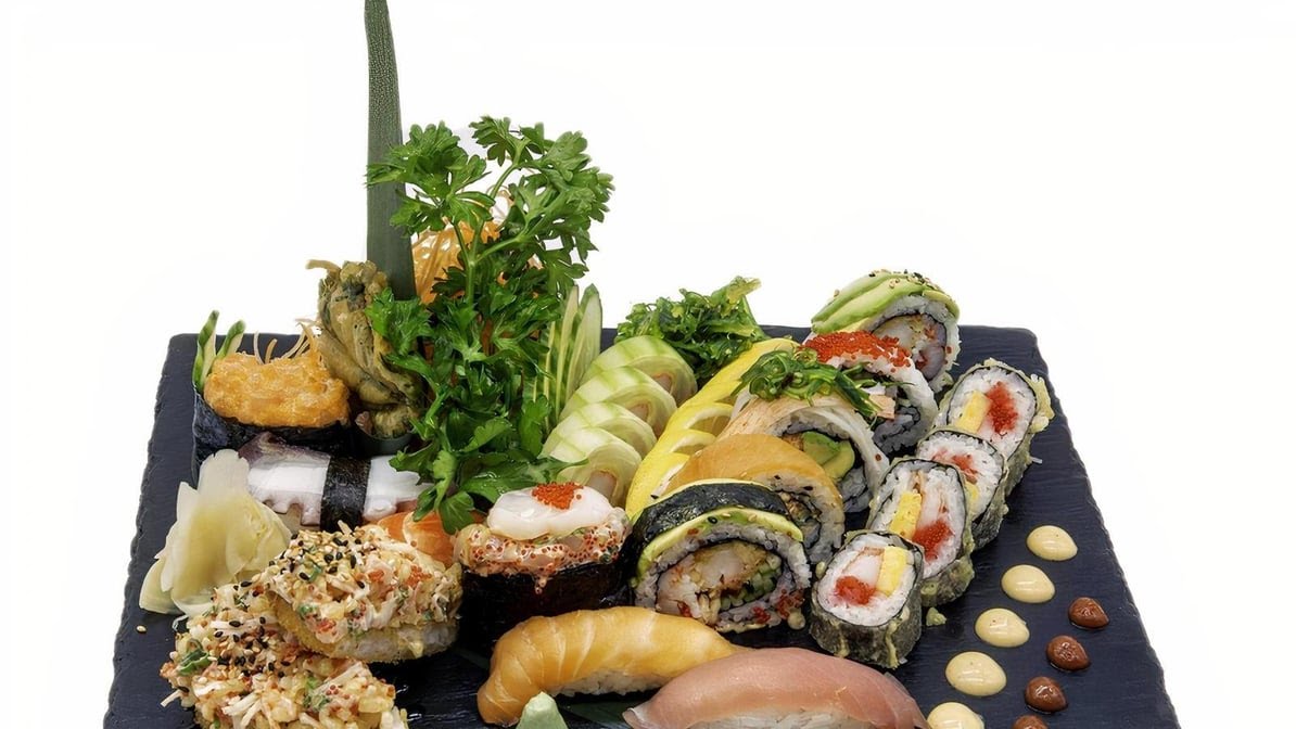 Vargas Steak-Bar-Sushi by null