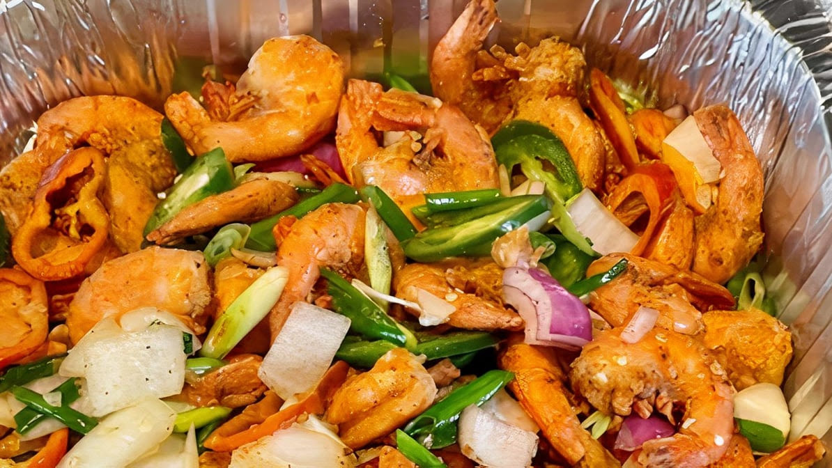 3lephant Noodle Shack by null