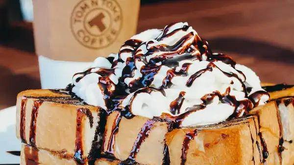 Tom N Toms Coffee Galleria by null