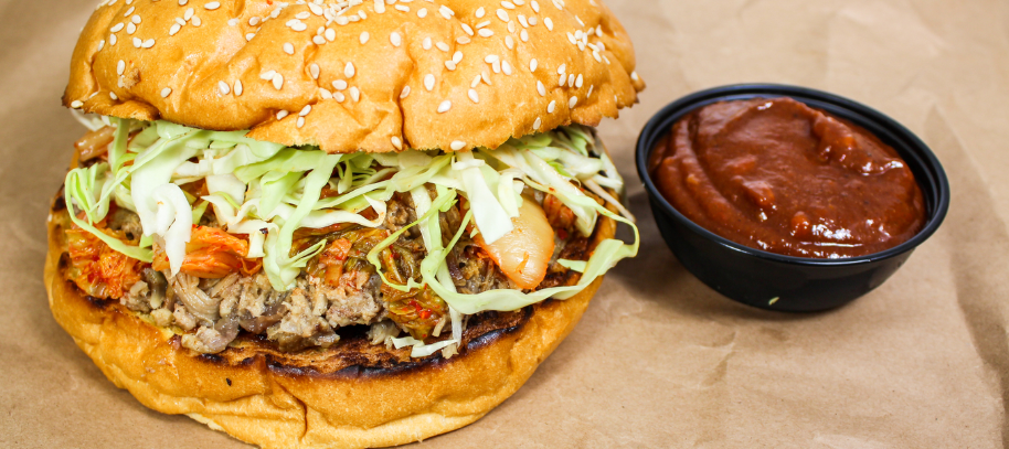 PITMASTERS BACK ALLEY BBQ by null