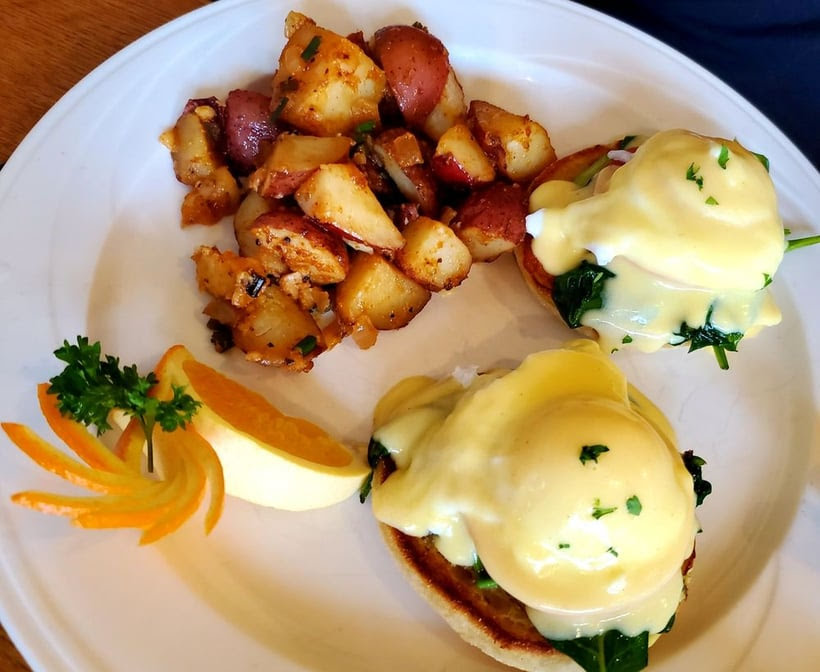 Evergreen Eatery & Cafe by null