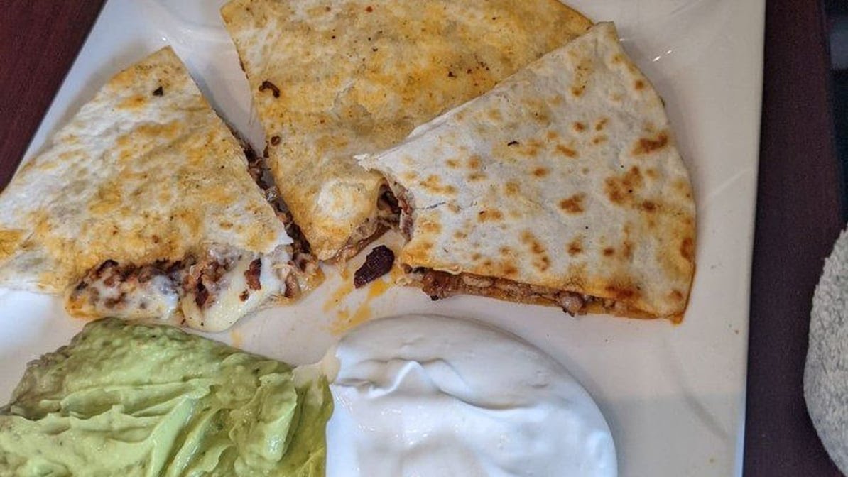 Bronzes Taqueria by null