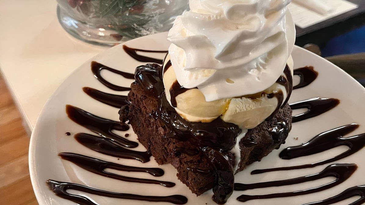 Trail House Kitchen & Bar by null