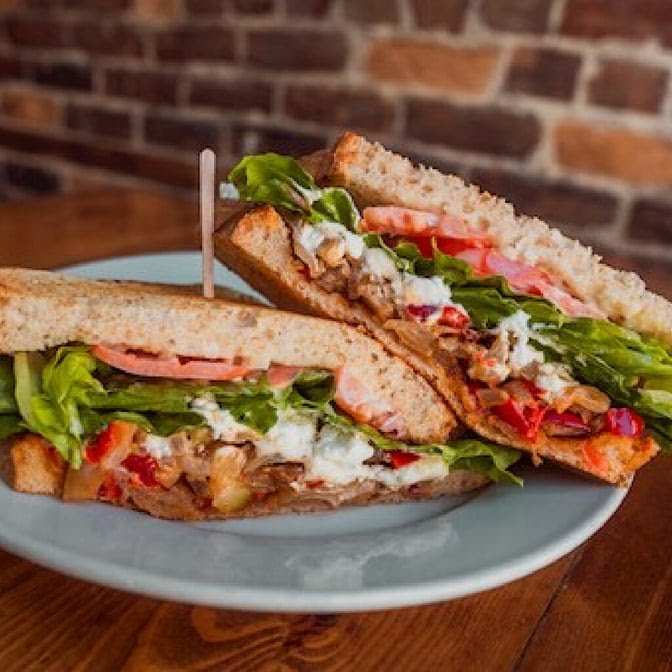 Restaurant Poutineville Saint-Roch by null