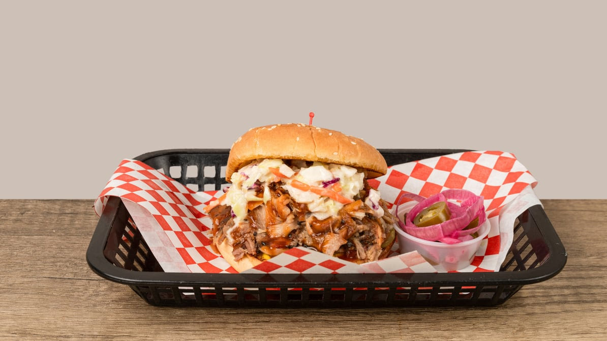 Willie's Brew & Q by null