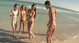 The camera crew picked up two dazzling young babes on a beach jpg x Girls on beach