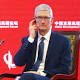 Apple, other tech leads, but rally shows signs of wear as market hits new highs 